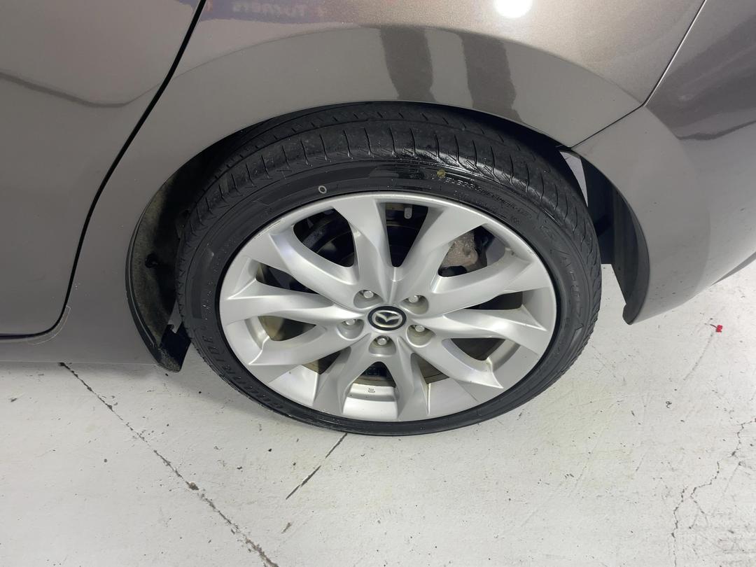 Photo '11' of Mazda Mazda3