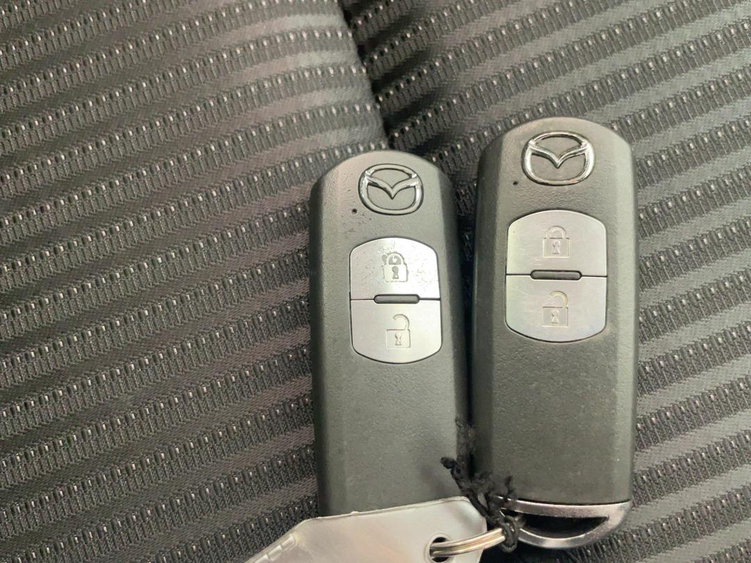 Photo '22' of Mazda Mazda3