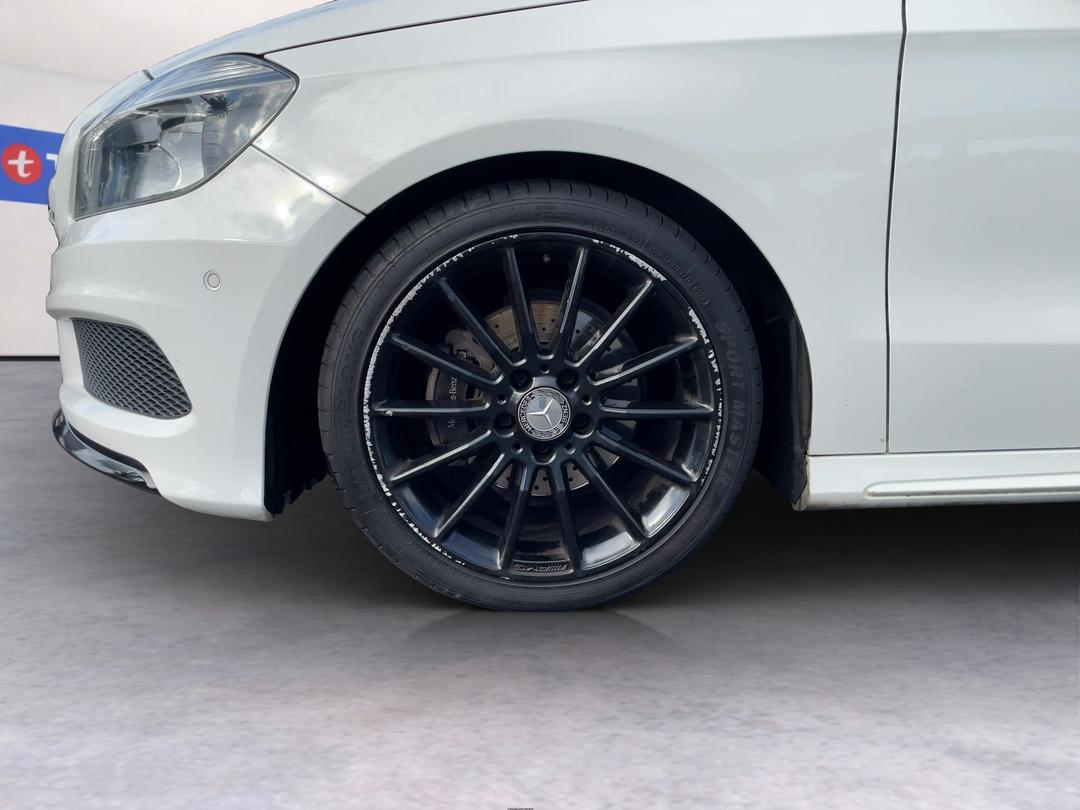 Photo '10' of Mercedes-Benz A-Class