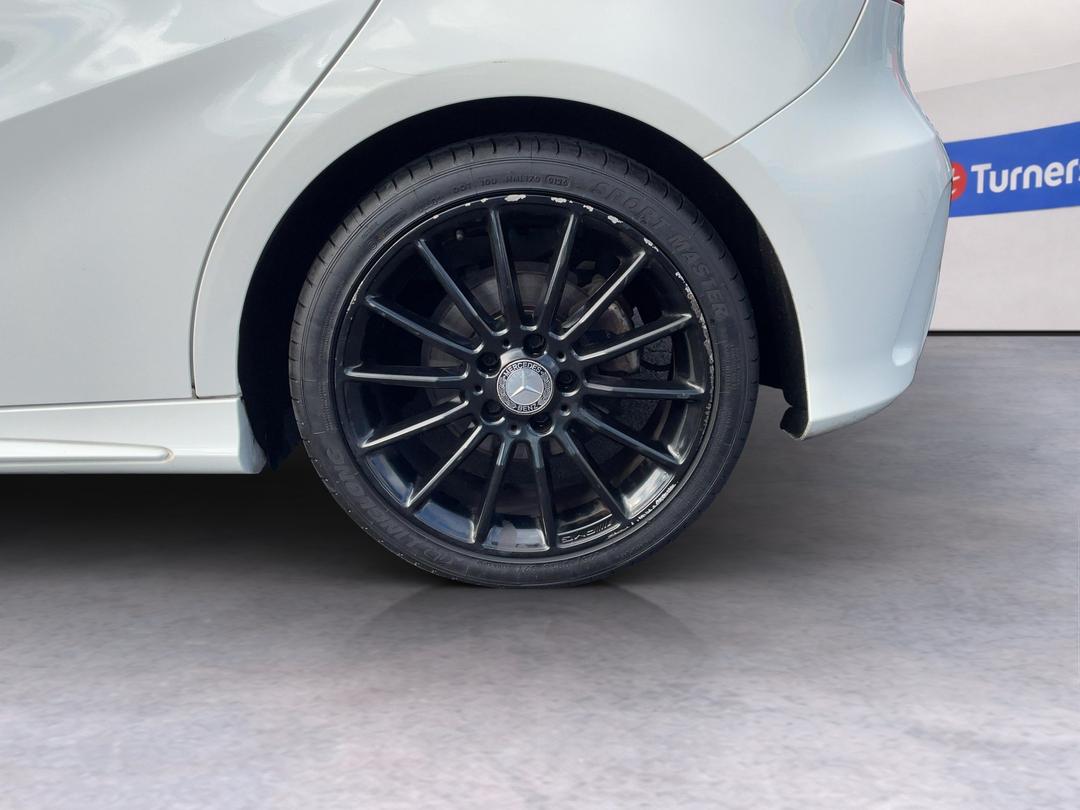 Photo '11' of Mercedes-Benz A-Class