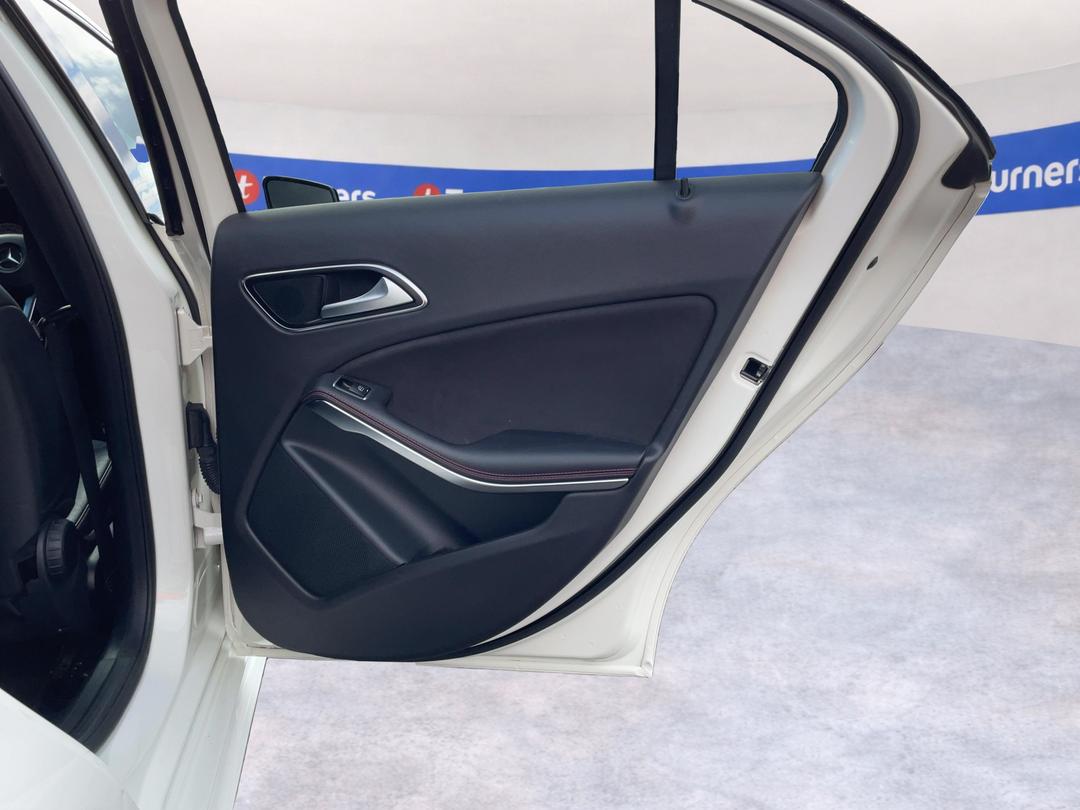 Photo '19' of Mercedes-Benz A-Class
