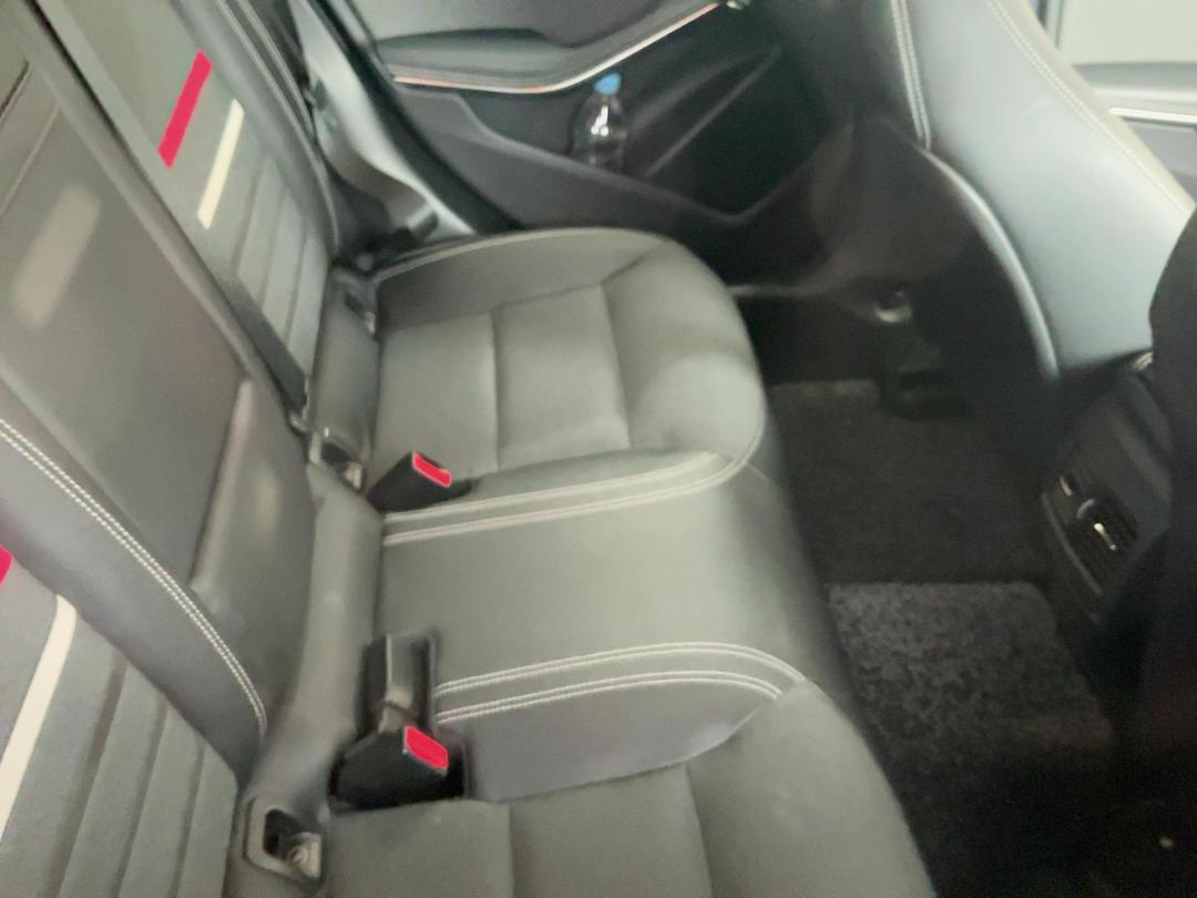 Photo '15' of Mercedes-Benz A-Class A180 Photo '15' of Mercedes-Benz A-Class A180