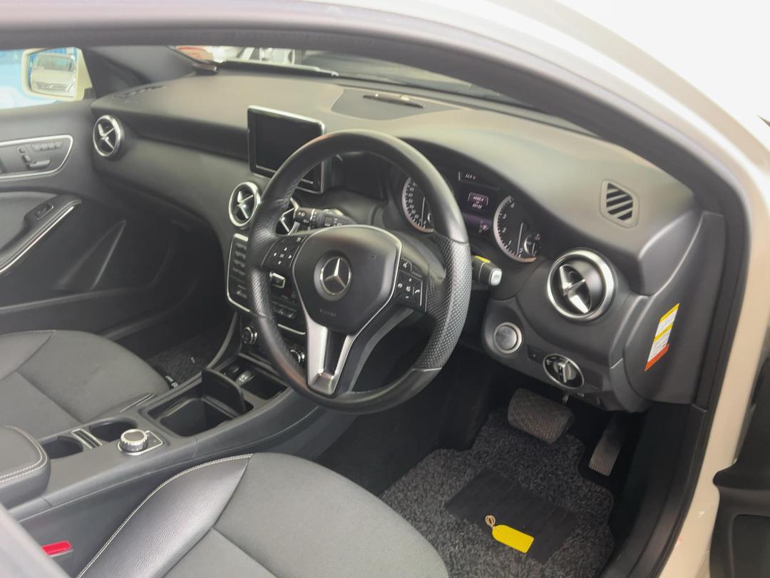 Photo '16' of Mercedes-Benz A-Class A180 Photo '16' of Mercedes-Benz A-Class A180