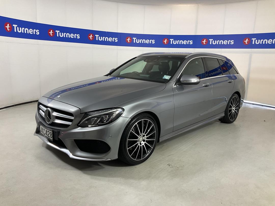 Photo '4' of Mercedes-Benz C-Class