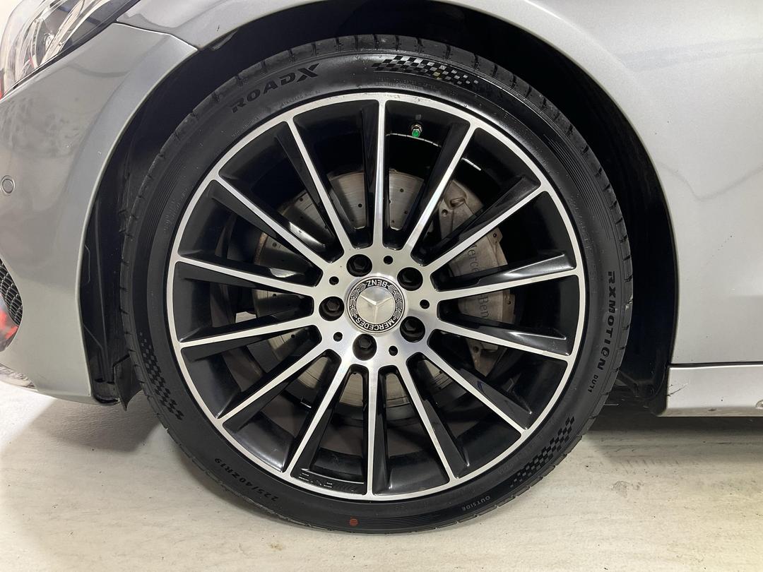 Photo '10' of Mercedes-Benz C-Class