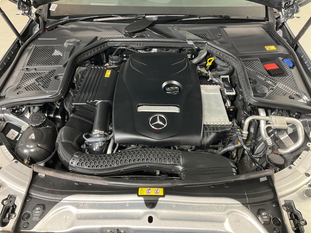 Photo '13' of Mercedes-Benz C-Class