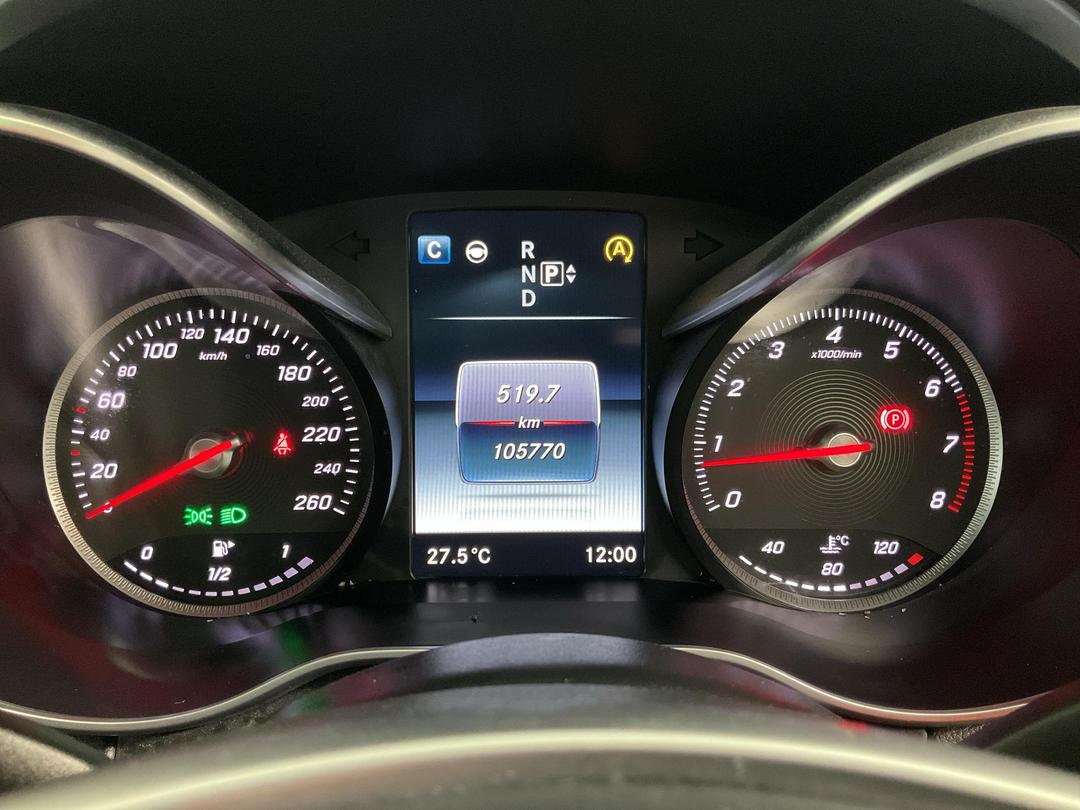 Photo '21' of Mercedes-Benz C-Class