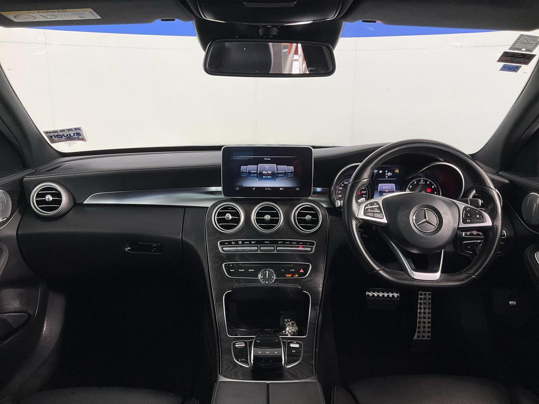 Photo '17' of Mercedes-Benz C-Class