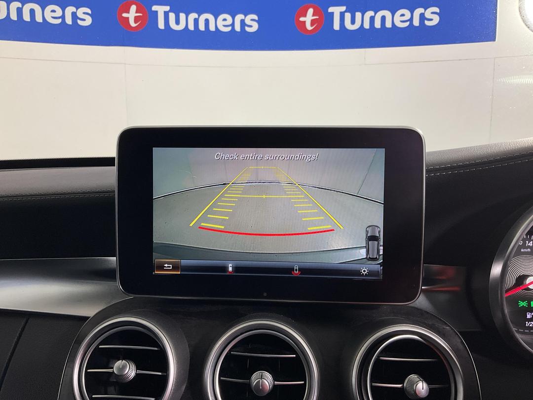 Photo '33' of Mercedes-Benz C-Class