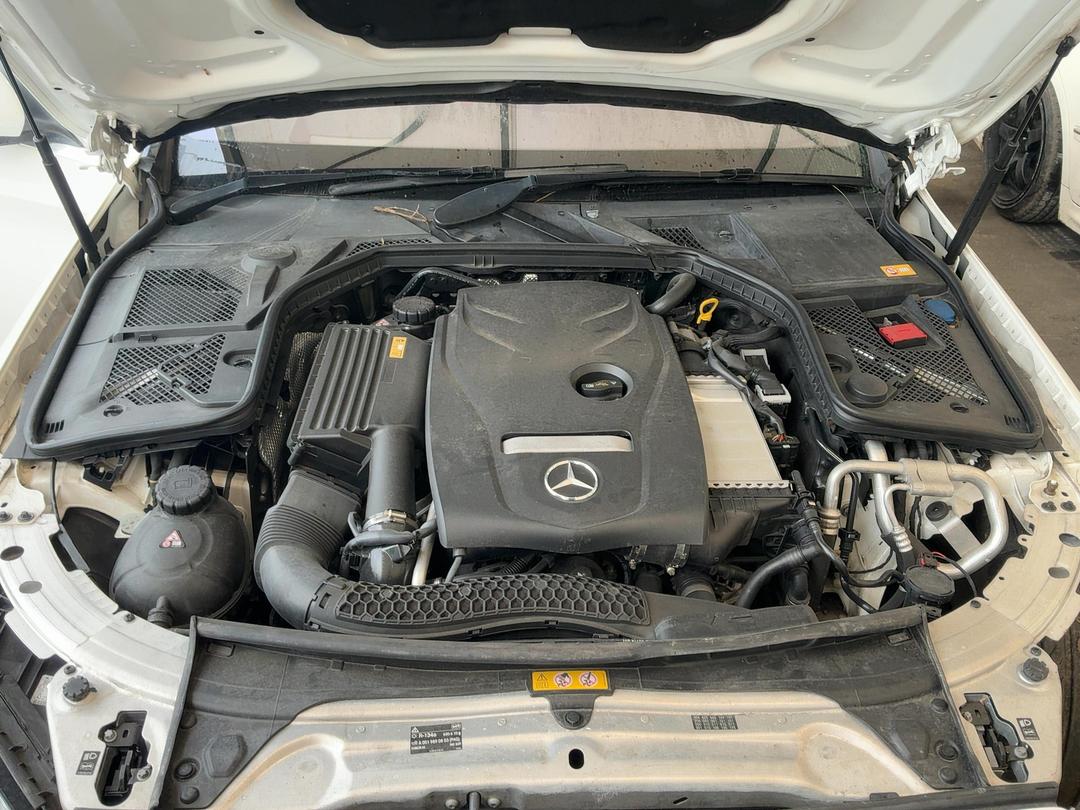 Photo '17' of Mercedes-Benz C-Class C 200 Photo '17' of Mercedes-Benz C-Class C 200