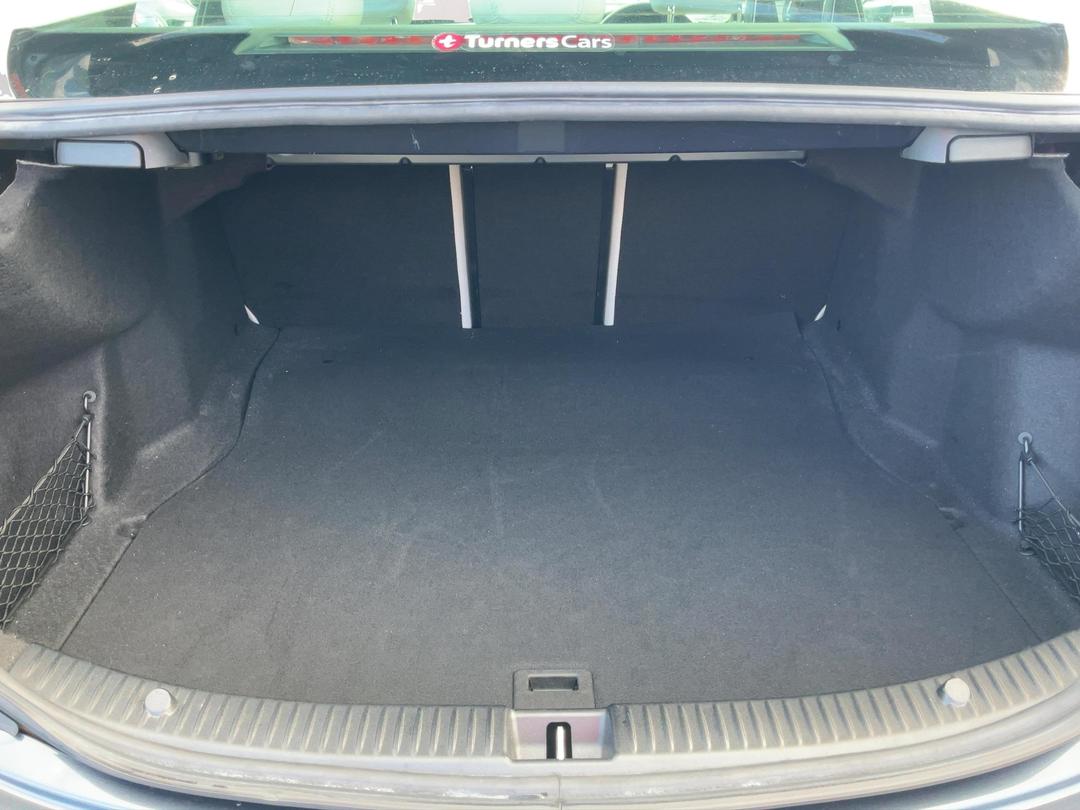 Photo '14' of Mercedes-Benz C-Class