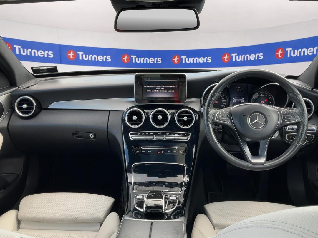 Photo '17' of Mercedes-Benz C-Class