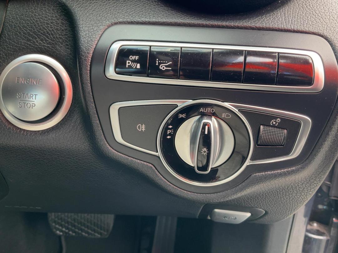 Photo '26' of Mercedes-Benz C-Class