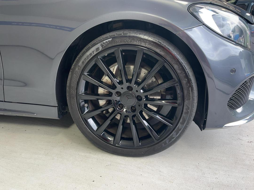 Photo '9' of Mercedes-Benz C-Class