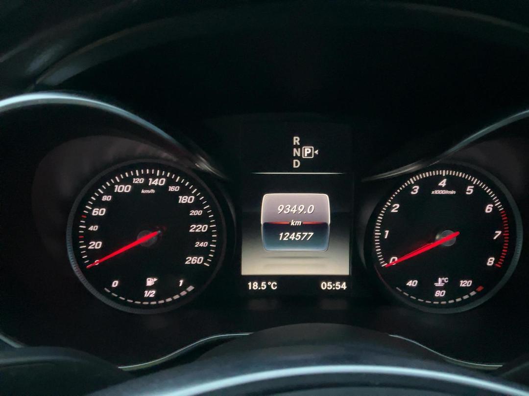 Photo '21' of Mercedes-Benz C-Class