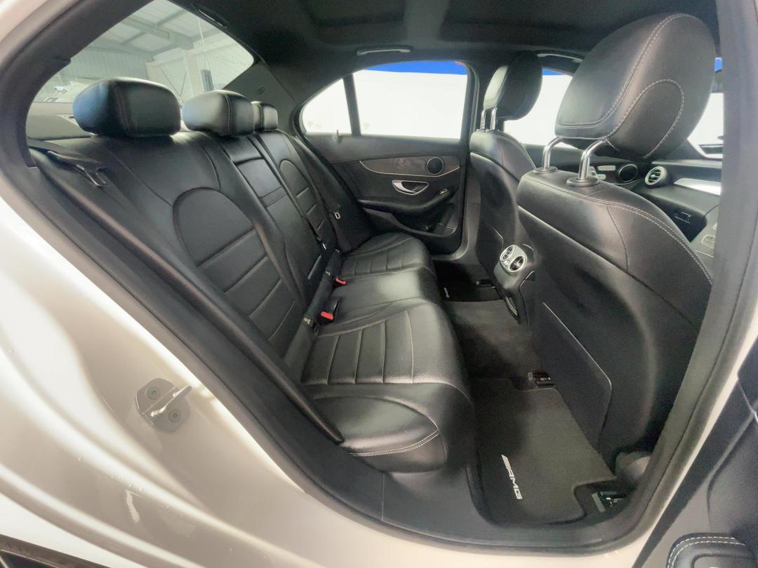 Photo '20' of Mercedes-Benz C-Class