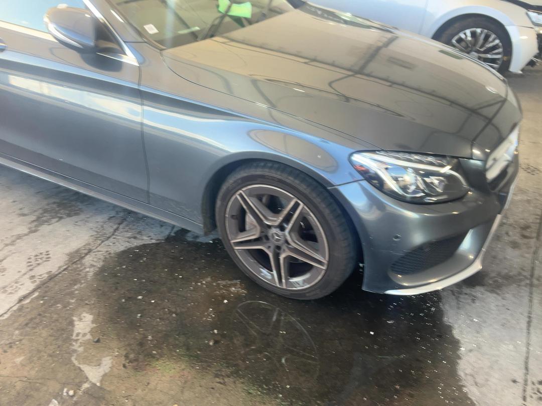 Photo '7' of Mercedes-Benz C250