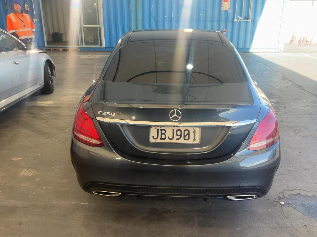 Photo '5' of Mercedes-Benz C250
