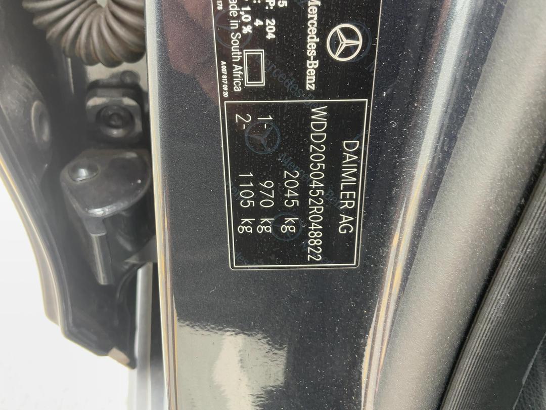 Photo '23' of Mercedes-Benz C250