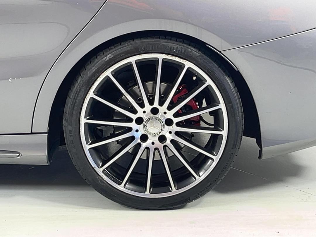 Photo '11' of Mercedes-Benz CLA