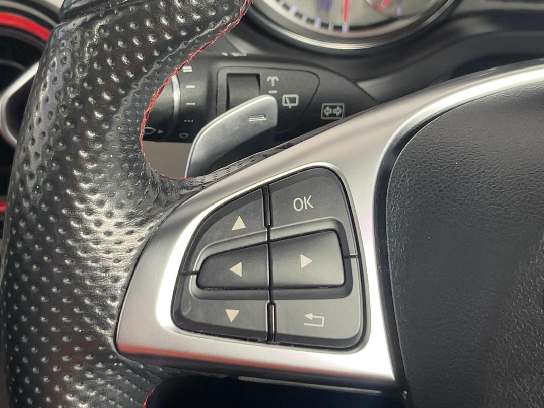 Photo '24' of Mercedes-Benz CLA