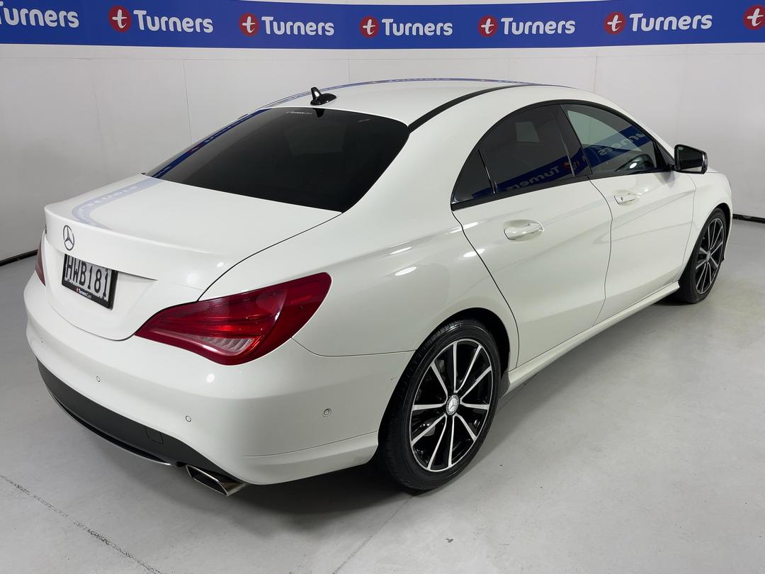 Photo '7' of Mercedes-Benz CLA