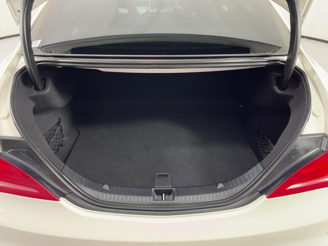 Photo '14' of Mercedes-Benz CLA