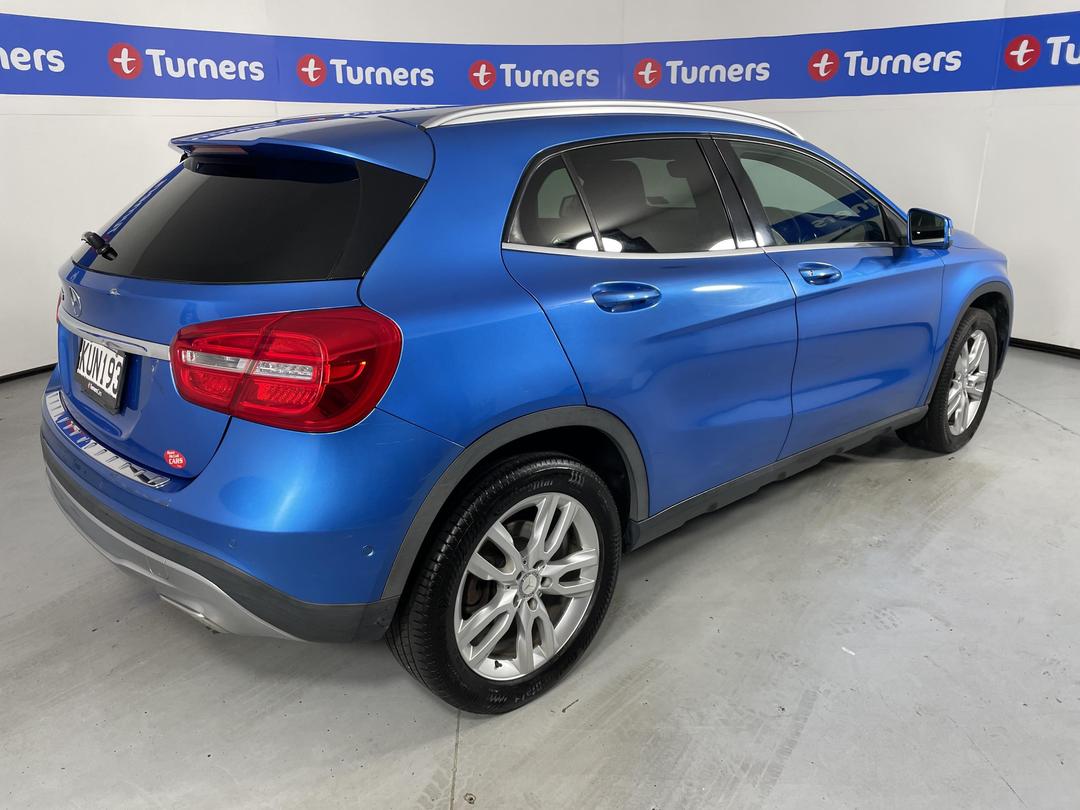 Photo '7' of Mercedes-Benz GLA180