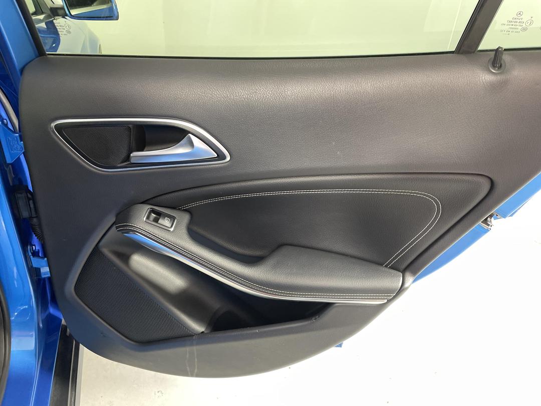 Photo '19' of Mercedes-Benz GLA180