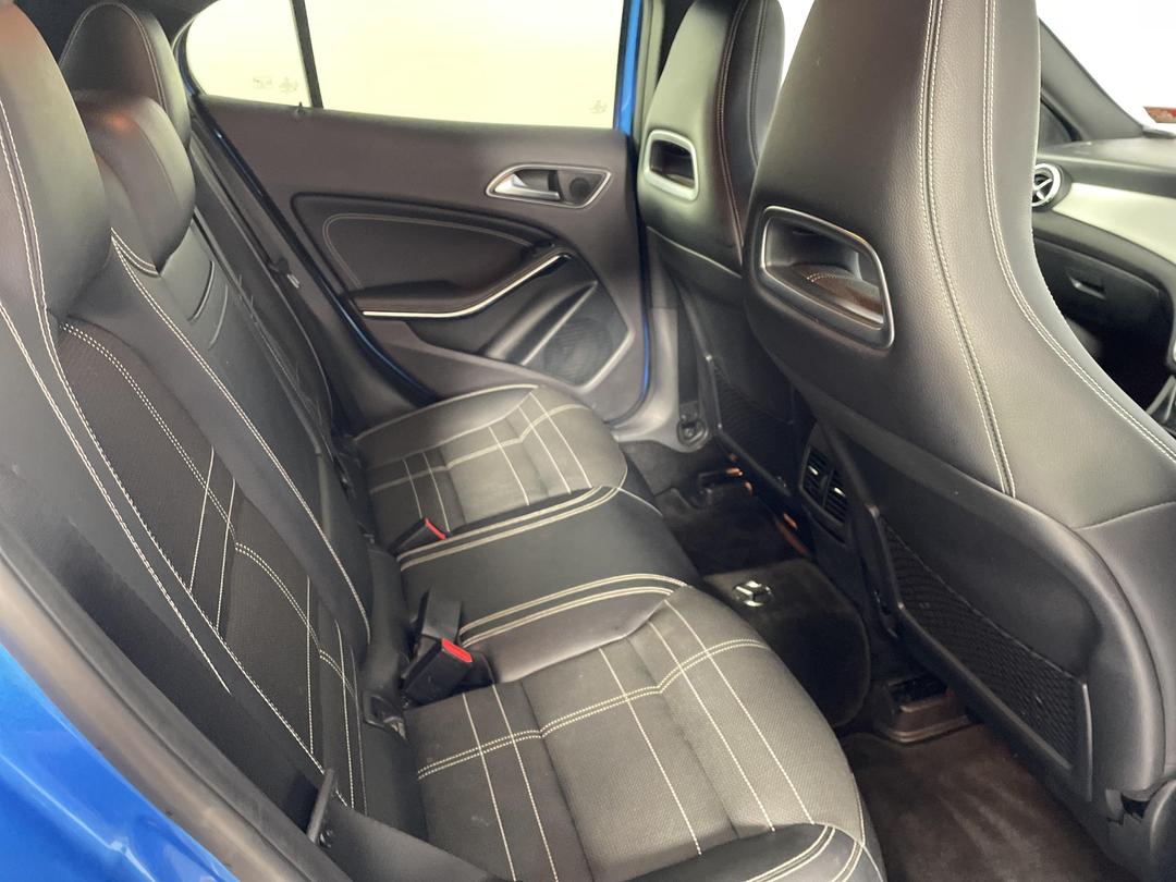 Photo '20' of Mercedes-Benz GLA180