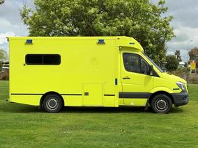 Photo '3' of Mercedes-Benz Sprinter C/C 319 CDI 3665 S Ambulance
