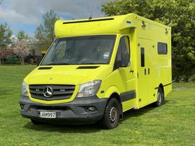Photo '13' of Mercedes-Benz Sprinter C/C 319 CDI 3665 S Ambulance