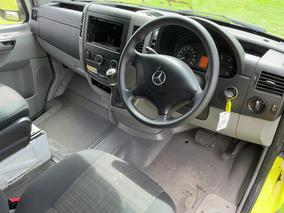 Photo '15' of Mercedes-Benz Sprinter C/C 319 CDI 3665 S Ambulance