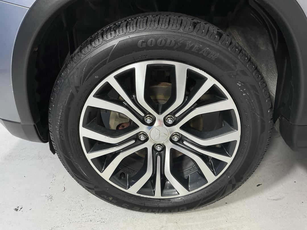 Photo '10' of Mitsubishi ASX