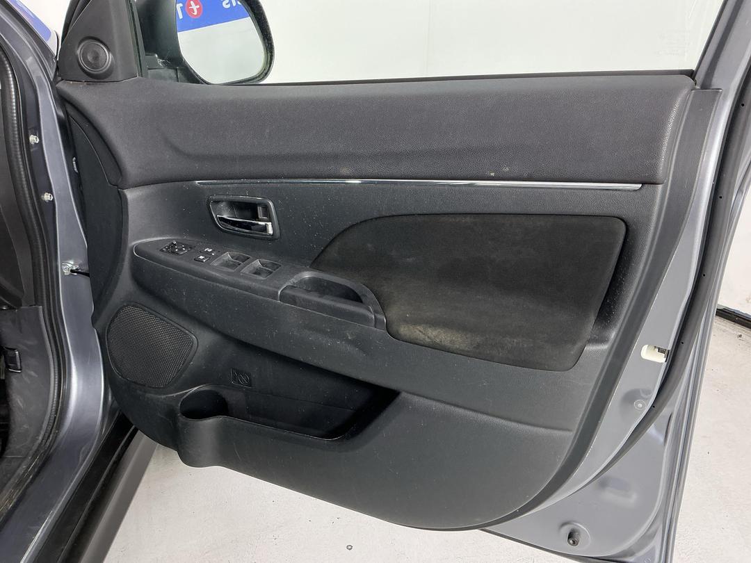 Photo '15' of Mitsubishi ASX