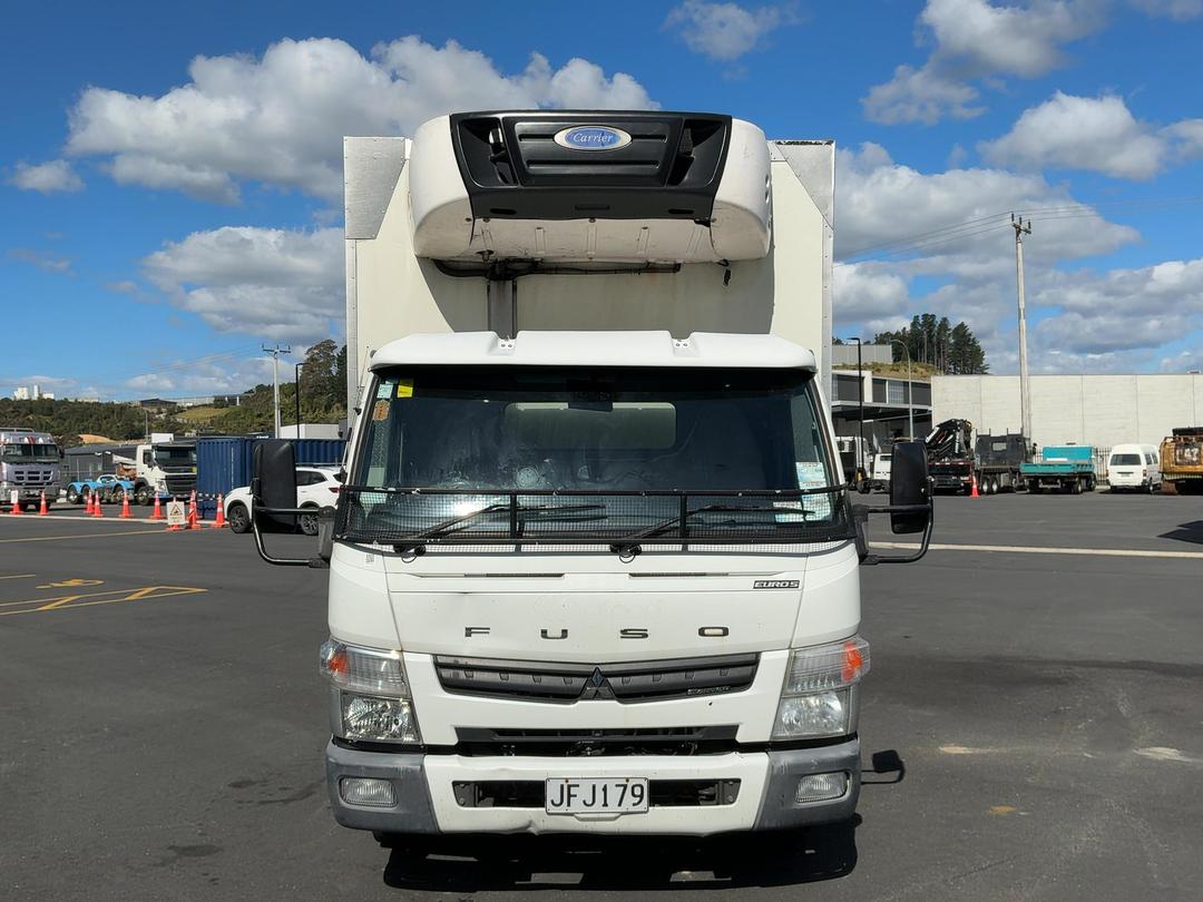 Photo '10' of Mitsubishi Fuso Canter FEC85H2 EURO 5 Chiller