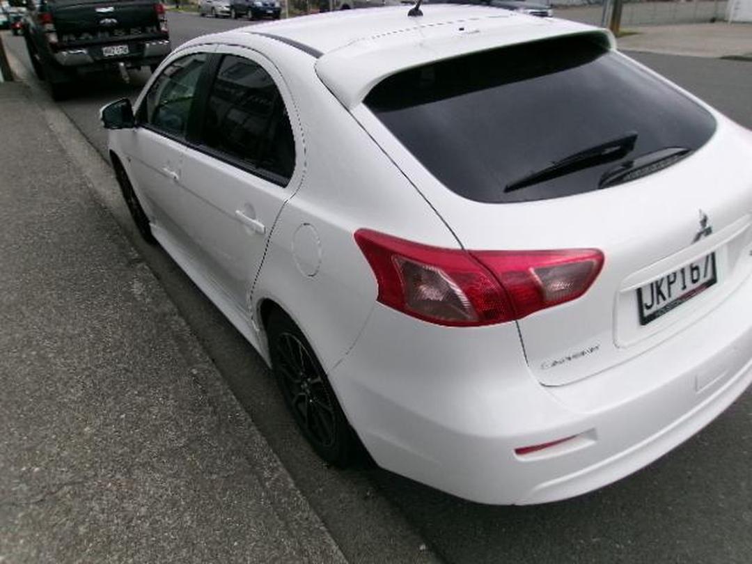 Photo '3' of Mitsubishi Lancer GSR