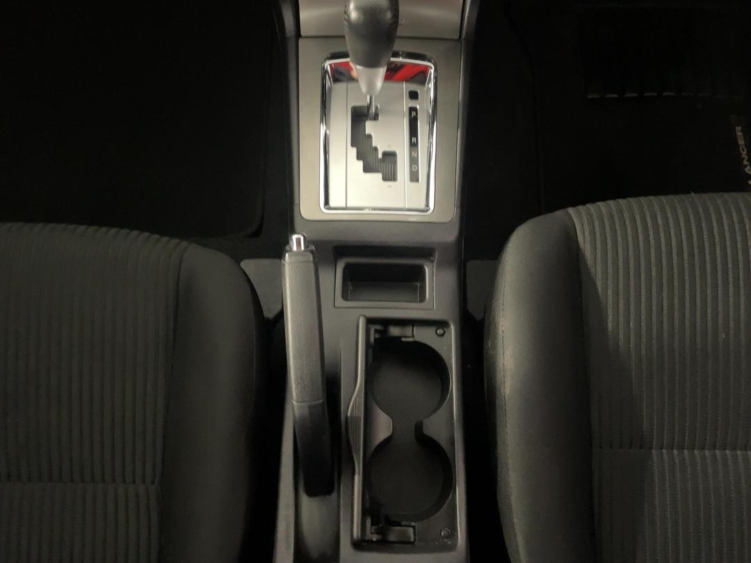 Photo '23' of Mitsubishi Lancer