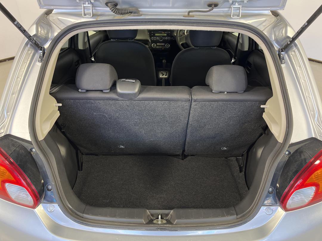 Photo '14' of Mitsubishi Mirage