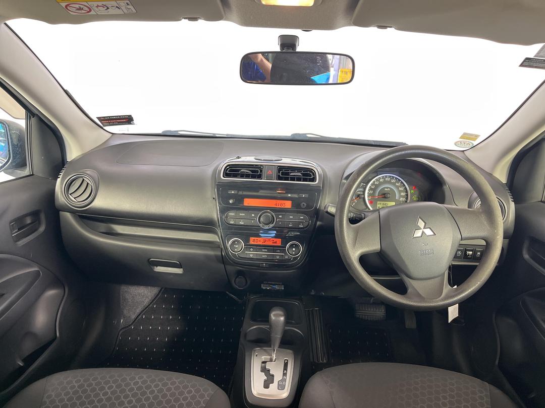 Photo '17' of Mitsubishi Mirage