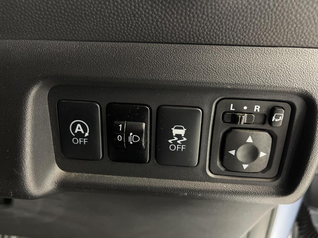 Photo '25' of Mitsubishi Mirage