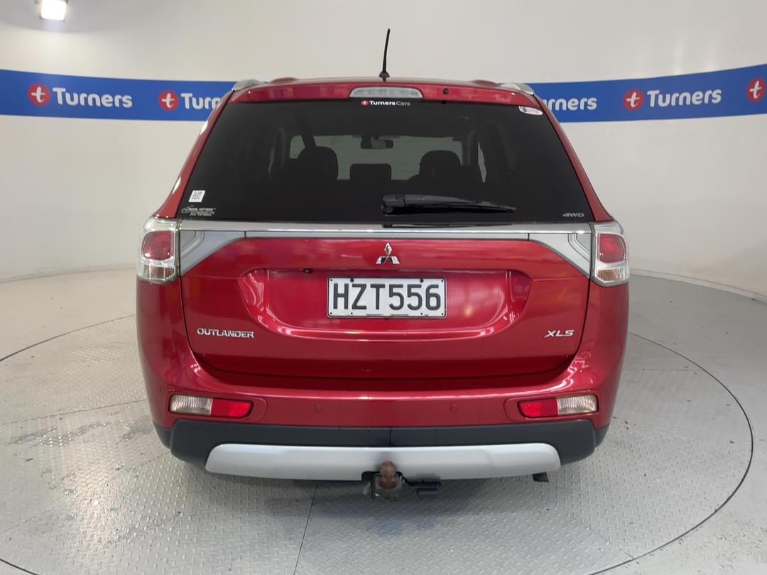 Photo '6' of Mitsubishi Outlander