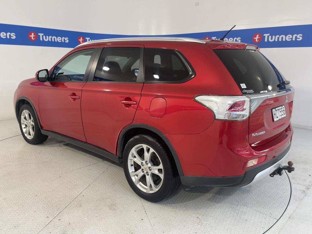 Photo '5' of Mitsubishi Outlander
