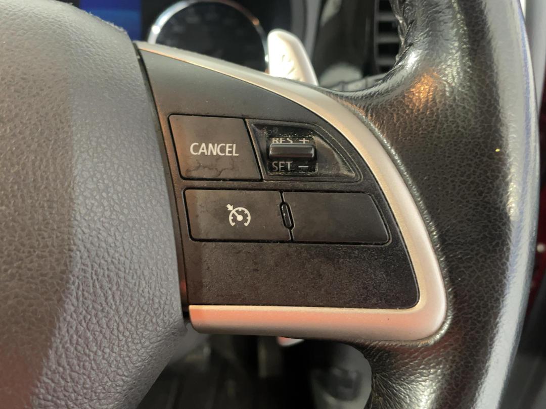 Photo '27' of Mitsubishi Outlander