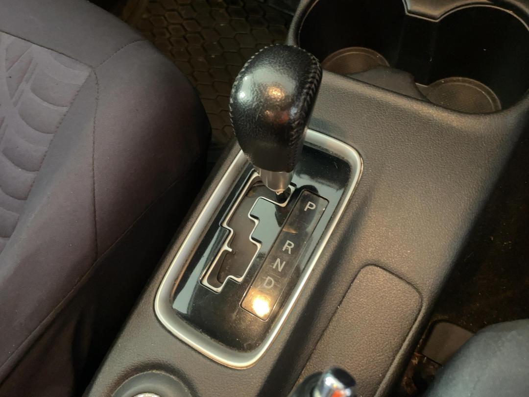 Photo '32' of Mitsubishi Outlander