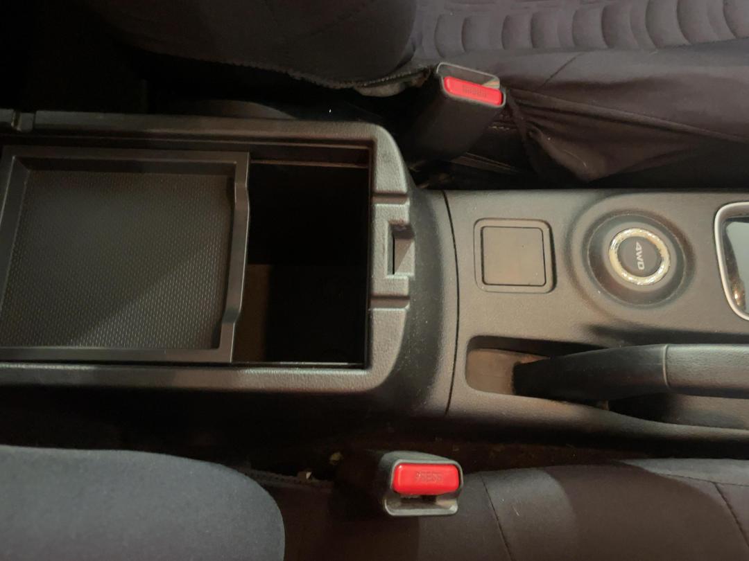 Photo '33' of Mitsubishi Outlander