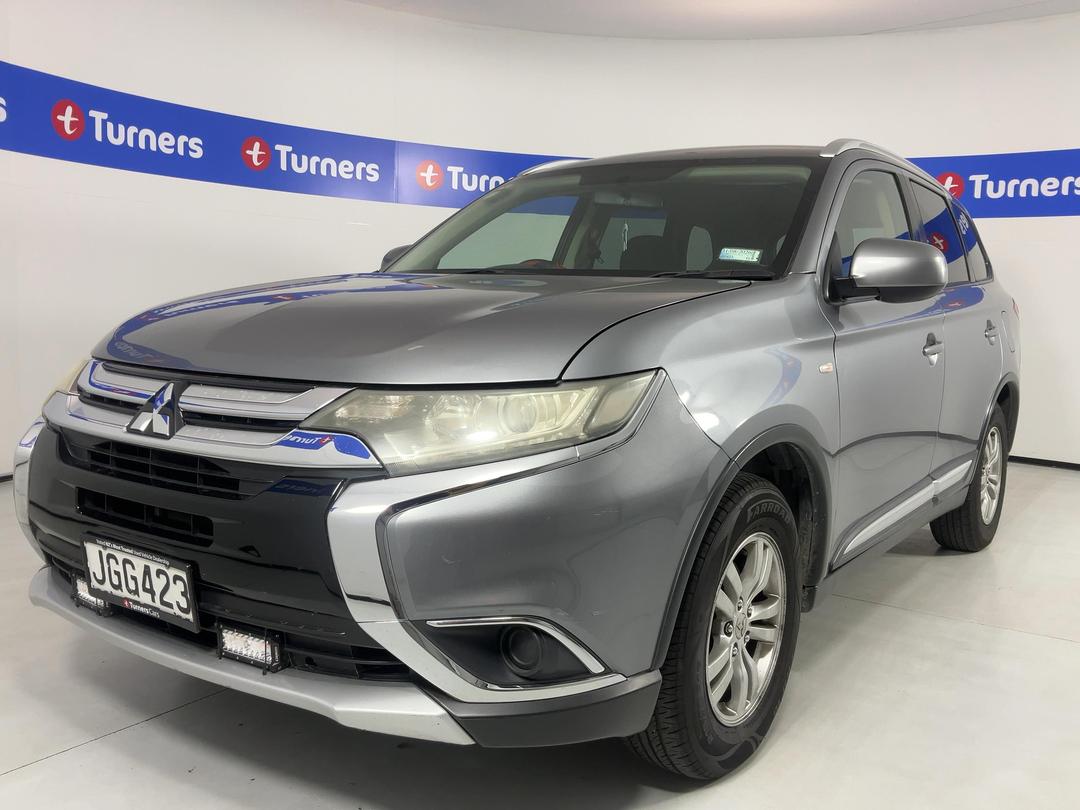 Photo '4' of Mitsubishi Outlander