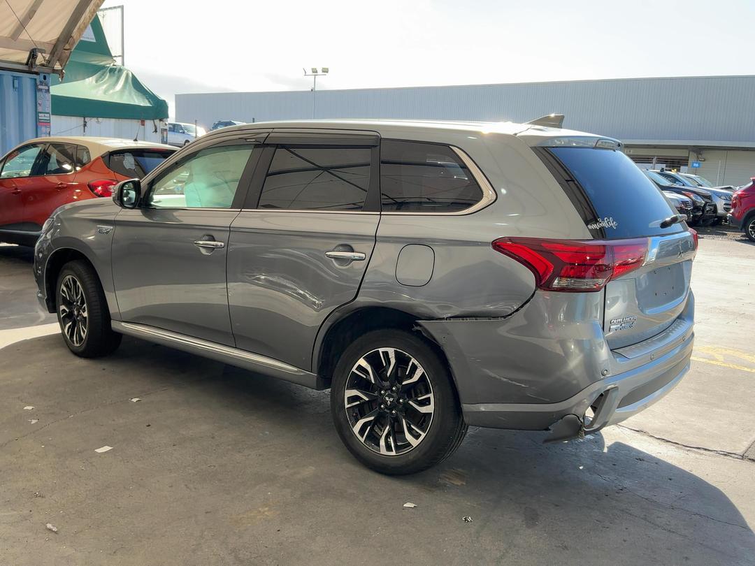 Photo '4' of Mitsubishi Outlander Photo '4' of Mitsubishi Outlander