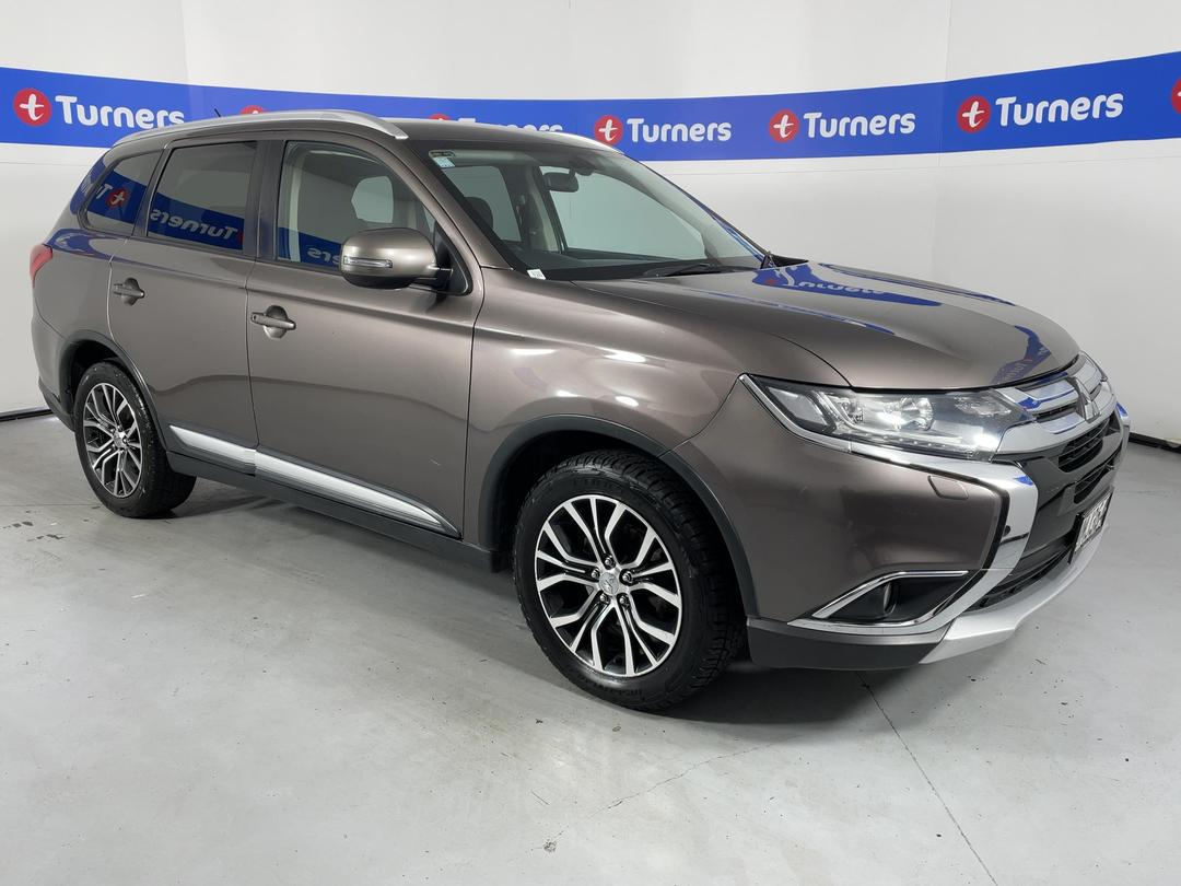Photo '1' of Mitsubishi Outlander