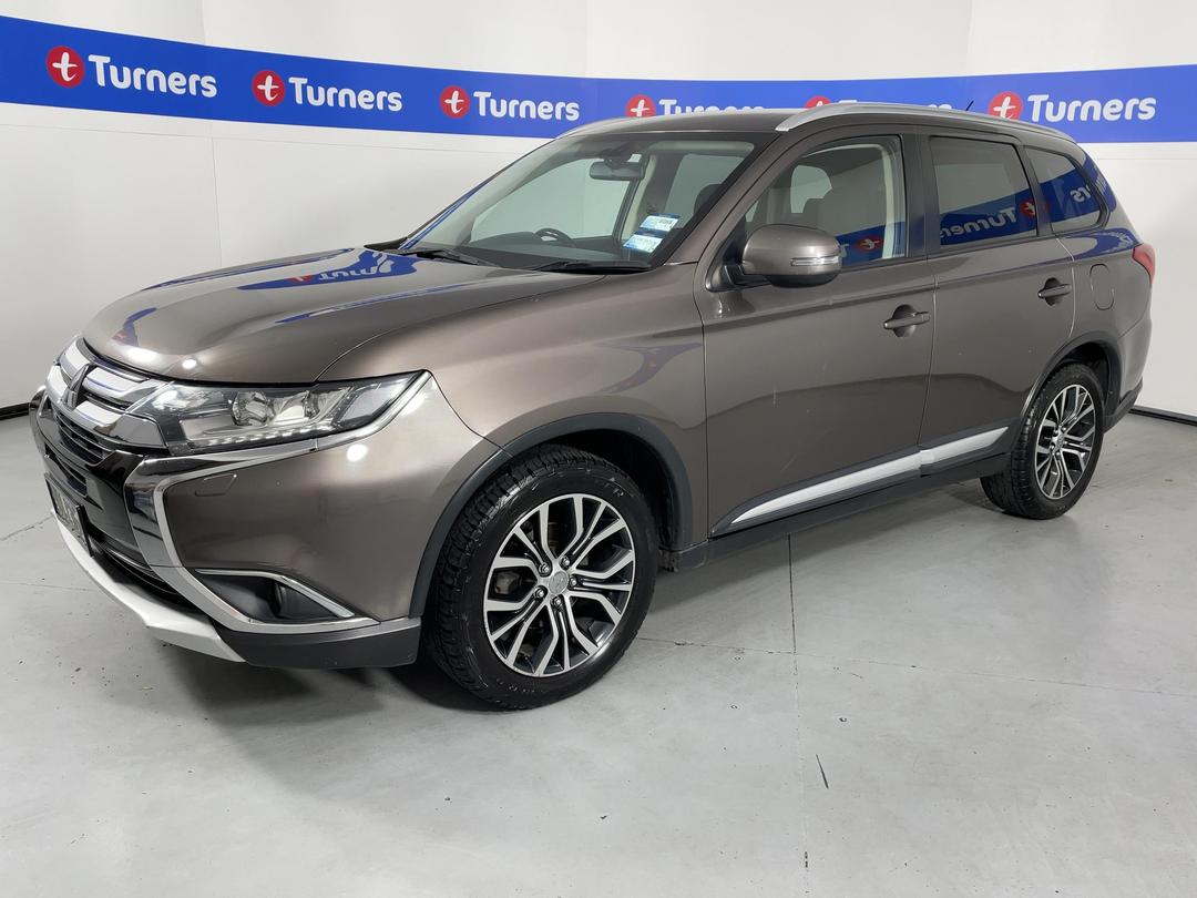 Photo '4' of Mitsubishi Outlander